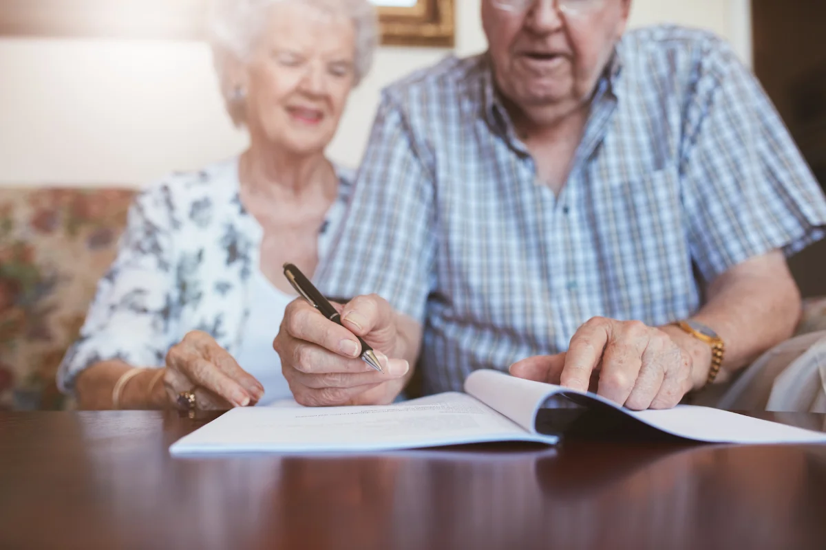 How Do You Choose a Senior Living Community
