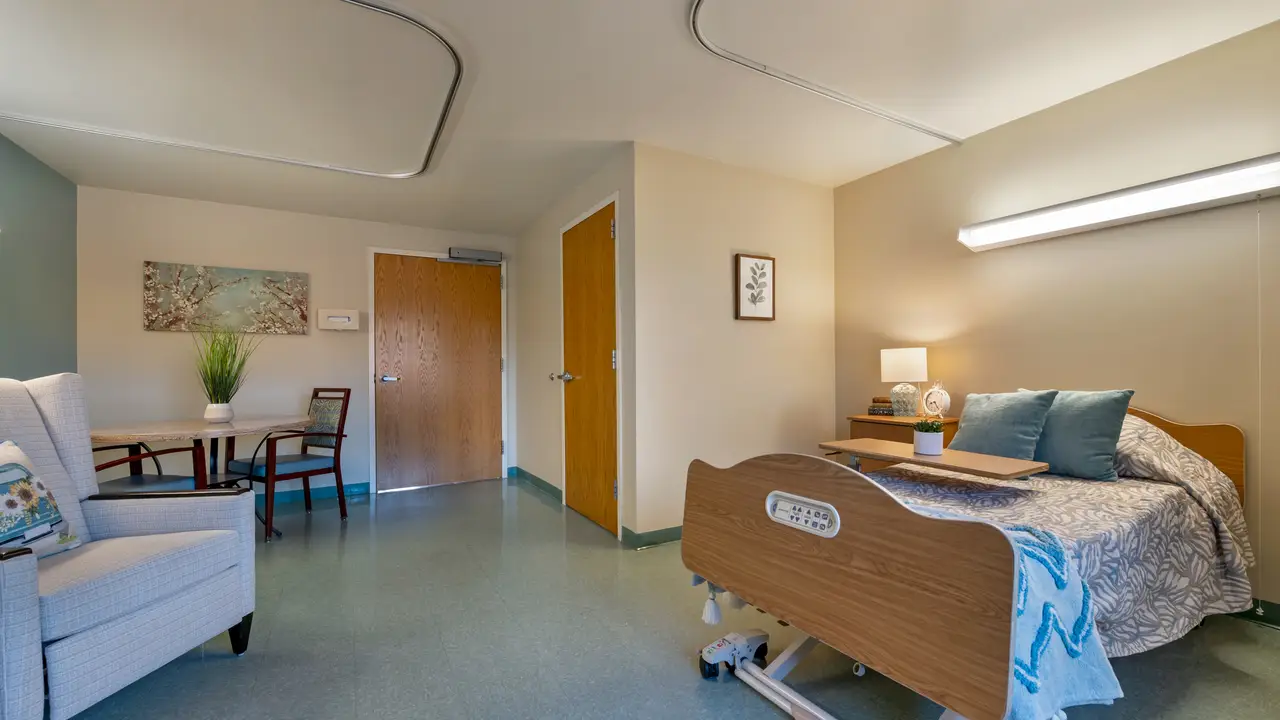 Fair Oaks patient room