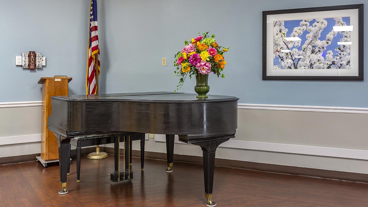 Carlinville piano with lovely flowers